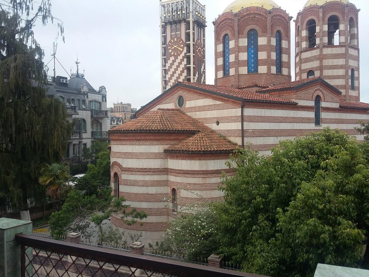 Apartment On Zviad Gamsakhurdia 21 Батуми Екстериор снимка